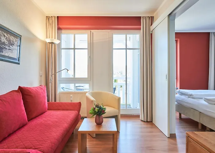 300, Seepark アパート