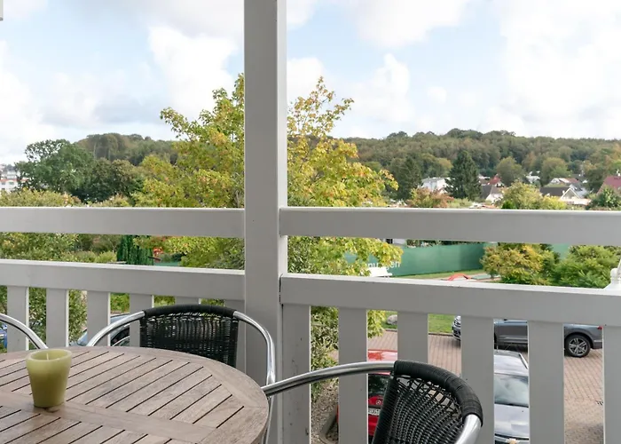 300, Seepark アパート